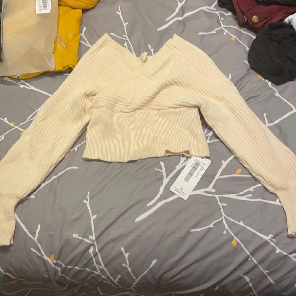Cropped sweater